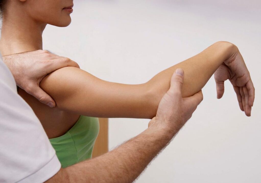 To accurately diagnose osteoarthritis of the shoulder joint, the doctor will perform a number of necessary tests. 